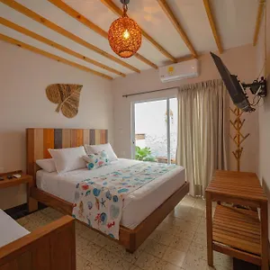 colonia-beach-airport.cartagena-hotels.org/